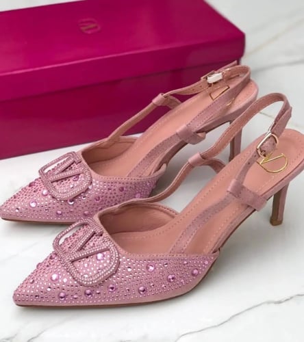 حذاء فلنتينو كريستال