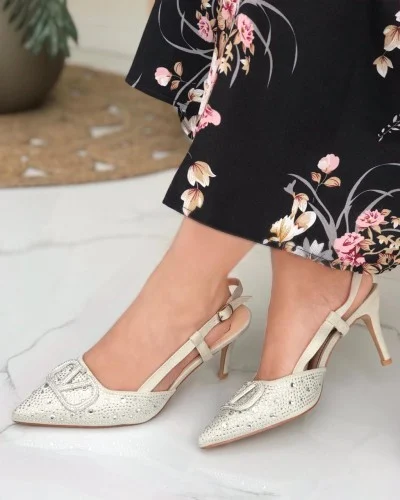 حذاء فلنتينو كريستال