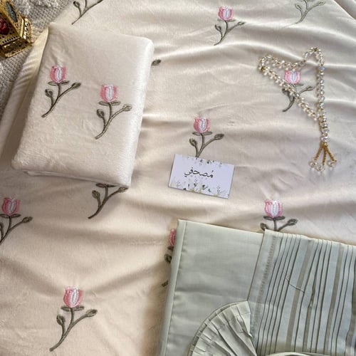 طقم التوليب المطرز – وردي ( 3 قطع )