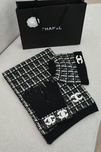 سكارف شانيل +كاب + قلفز 35*200