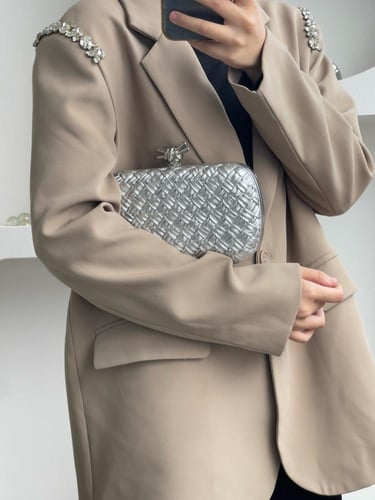 شنطة بوتيقا knot مقاس 19cm