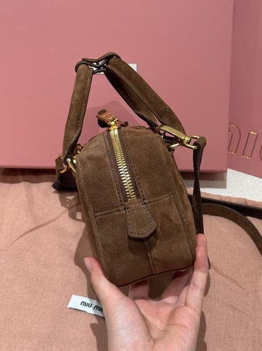 شنطة ميو ميو