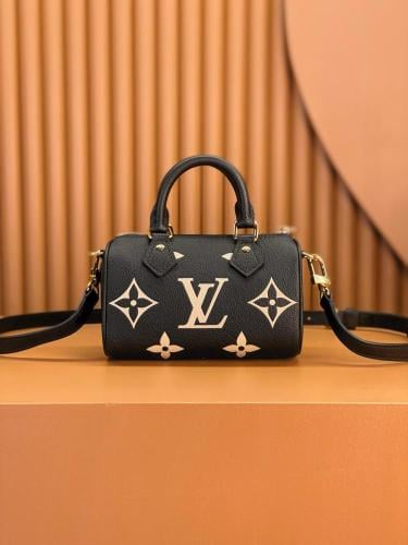 شنطة لوي فيتون NANO SPEEDY مقاس 16cm