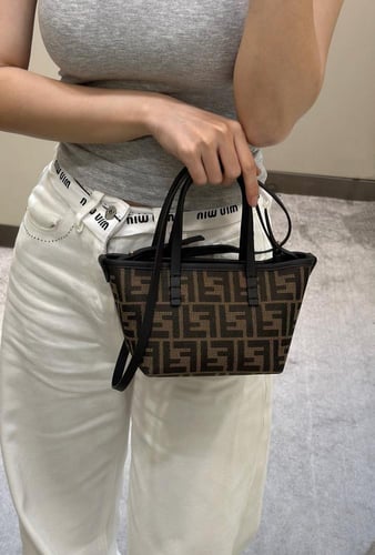 فندي roll مقاس 23cm