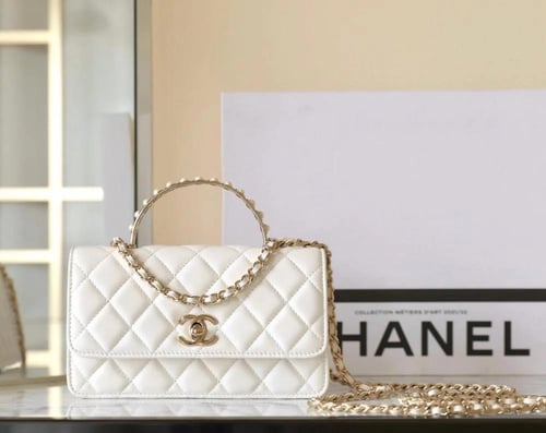 شنطة شانيل 24s مقاس 18.5cm