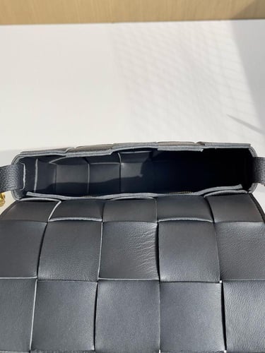 شنطة بوتيقا cassette مقاس 23cm