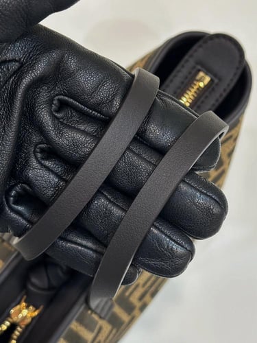 فندي roll مقاس 23cm