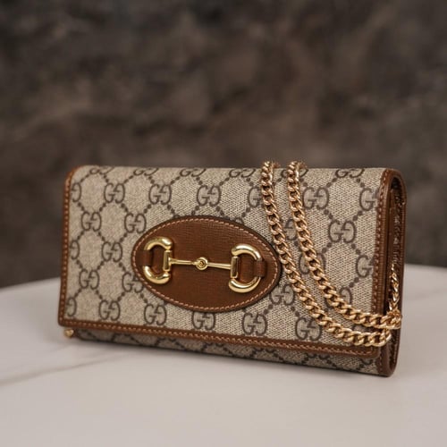 شنطة قوتشي كروس