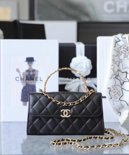 شنطة شانيل كروس باق مقاس 18cm