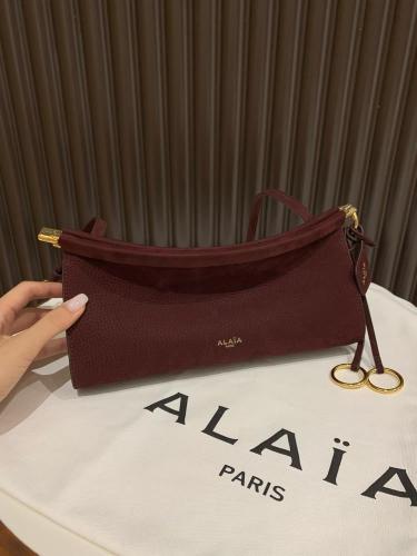 LE ALAIA