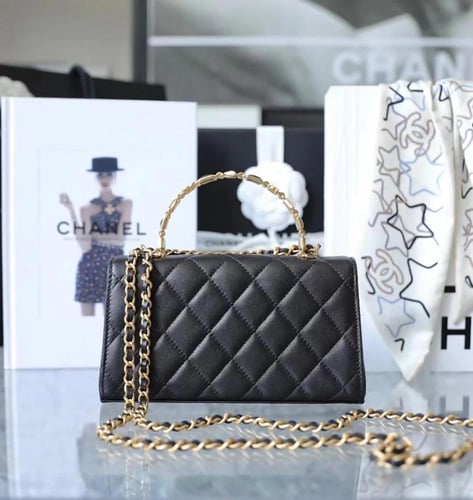 شنطة شانيل كروس باق مقاس 18cm