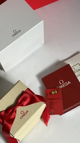 ساعة أوميغا