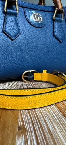 قوتشي ديانا مقاس 20 سم