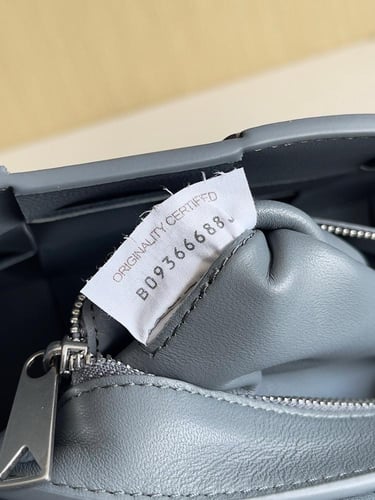 شنطة بوتيقا Cassette With مقاس 23cm