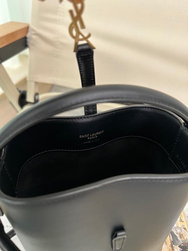 شنطة سان لوران