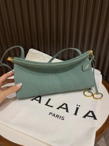 LE ALAIA