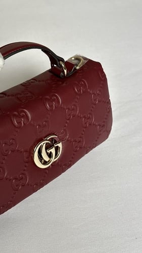 حقيبة قوتشي مقاس 21 cm