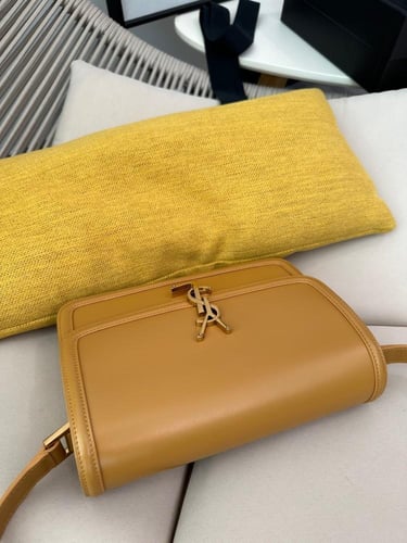 شنطة سان لوران