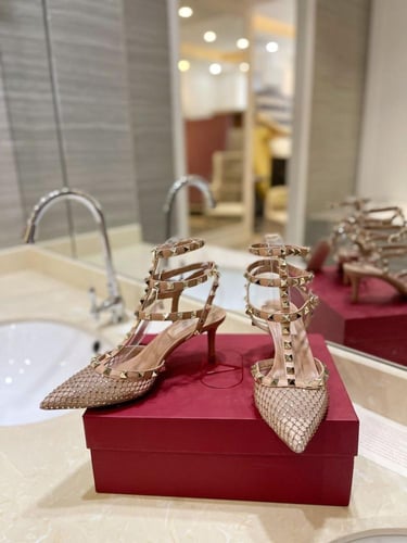 هيلز فالنتينو