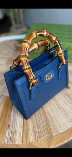 قوتشي ديانا مقاس 20 سم