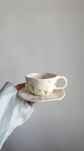 كوب زهرة التوليب