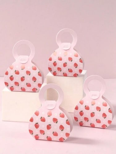 2 بوكس توزيعات بطبعة الفراولة