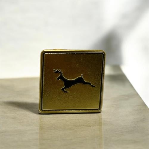 ملصق / ستيكر معدني غزال