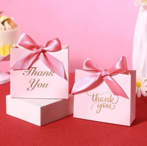 2 بوكس توزيعات هدايا