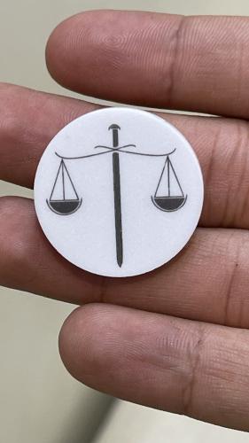 بروش سيف وكفتين