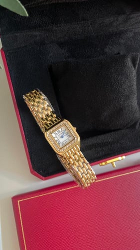 ساعات كارتير نسائية شامل الملحقات