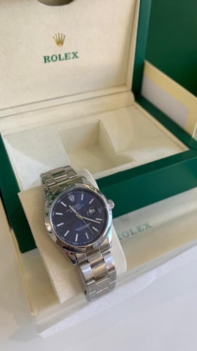 ساعه رولكس فضي مع ازرق شامل الملحقات