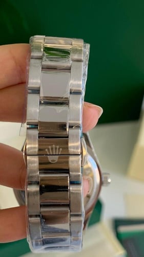 ساعه رولكس فضي مع ازرق شامل الملحقات