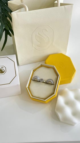 خاتم سوارفسكي شامل الملحقات