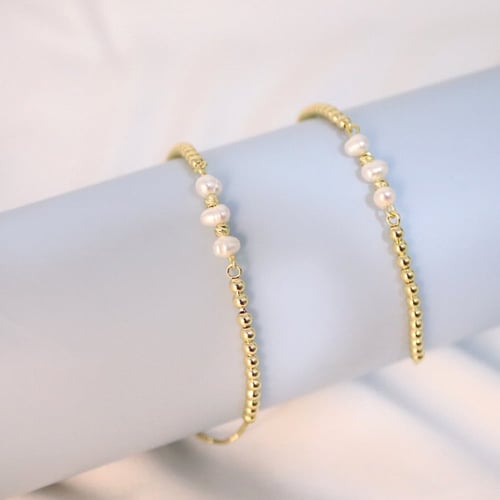 اساور لؤلؤ الباروك