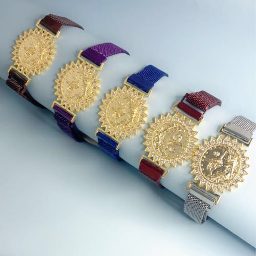 اساور ملونه