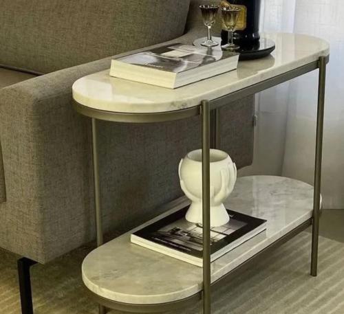 طاوله زاويه دورين رخام طبيعي