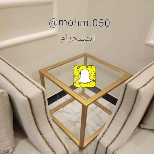 زاويه حديد ذهبي مع جزاز شفاف