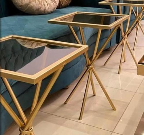 طاولة خدمه جزاز عسلي مع حديد