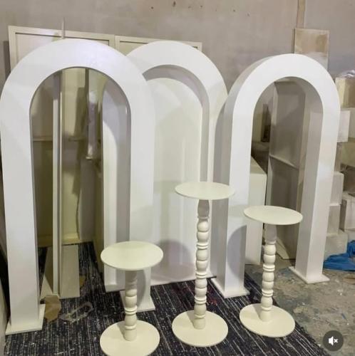 طقم استقبال 3خلفيات و3طاولات