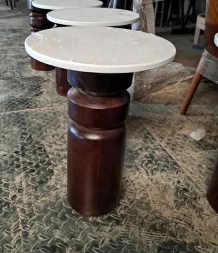 طاوله جانبيه خشب بسطح بديل الرخام