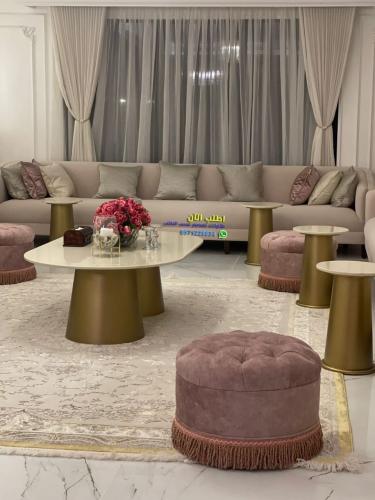 طقم طاولات كنب مرتفع بديل الرخام مع خديد صاج مكون...