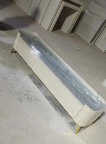 طاولة تلفزيون خشب مع بديل الرخام