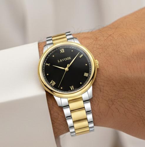 Men's client watch of steel in black gold color