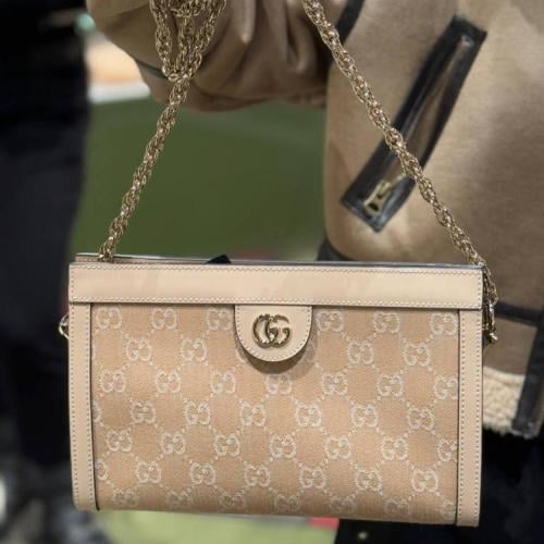 قوتشي شولدر باق