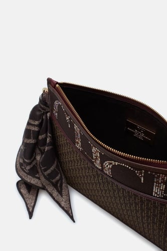 كارولينا هيريرا