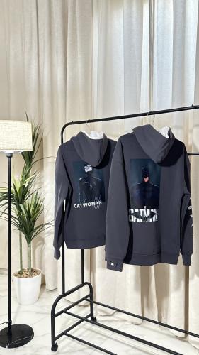 Hoodie cables for Batman and Catwoman (gray)
