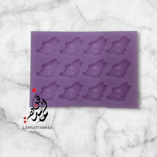 قالب خريطة السعودية محفور سيفين ونخلة