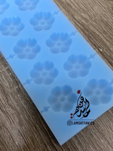 قالب وردة بعود