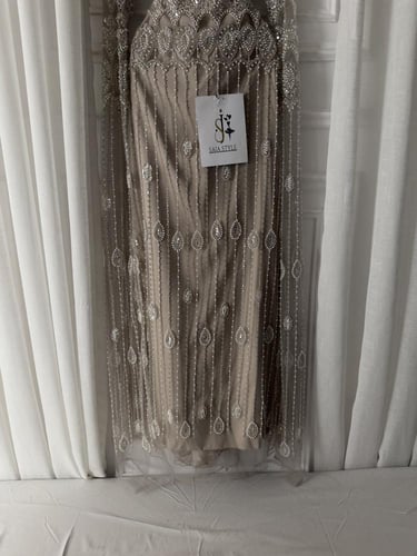 فستان منيره