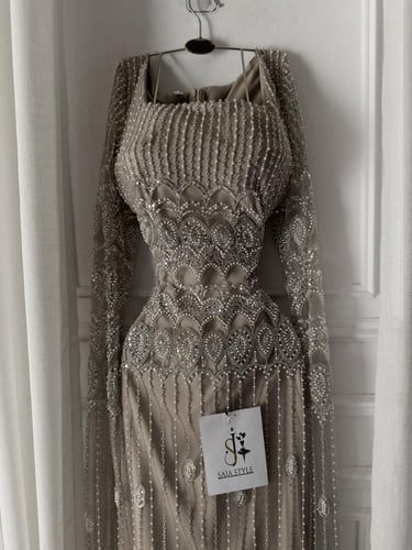 فستان منيره